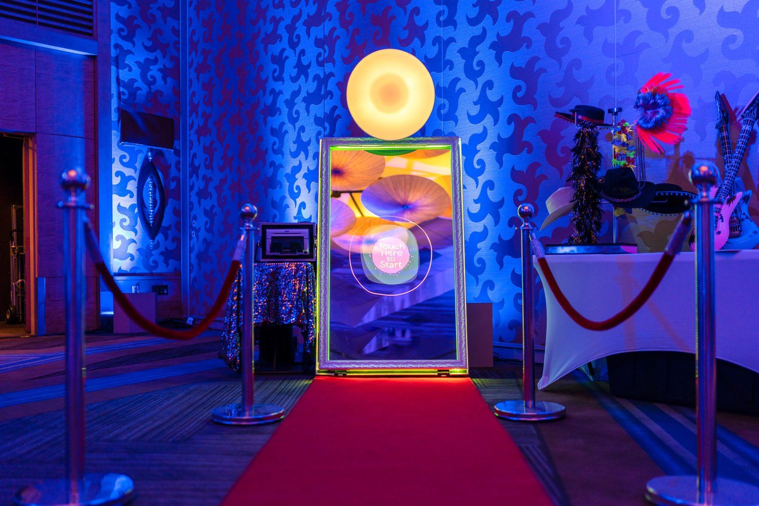 Diamond Mirror Booth